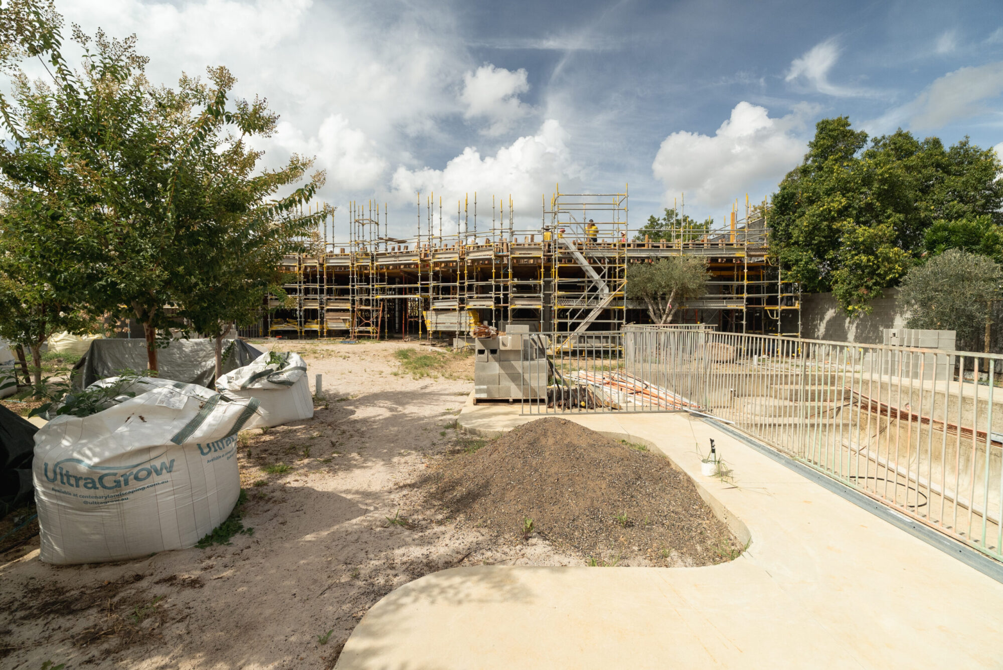 Custom build in Indooroopilly – distinctive luxury with SLa