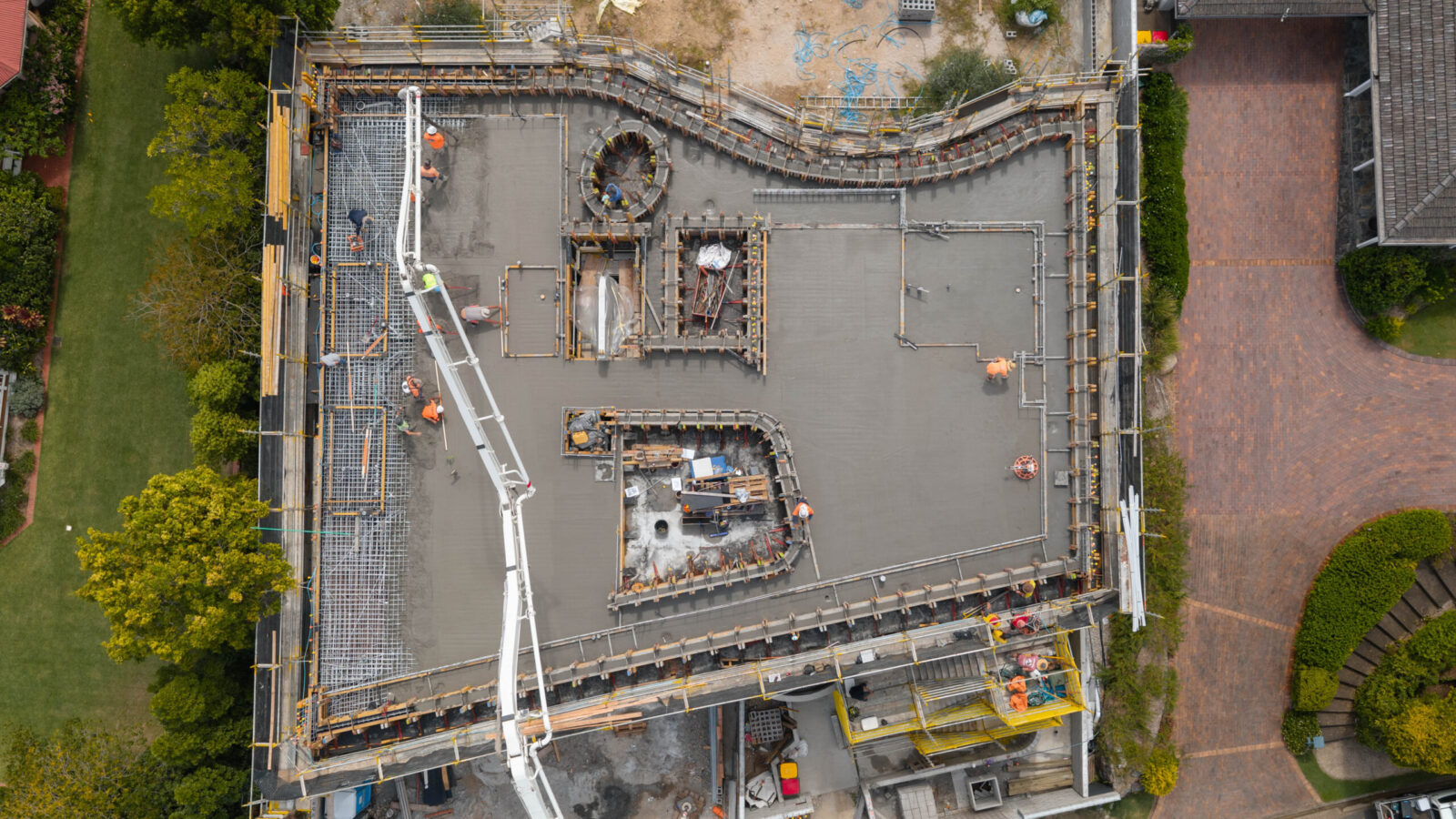 Custom build in Indooroopilly – distinctive luxury with SLa